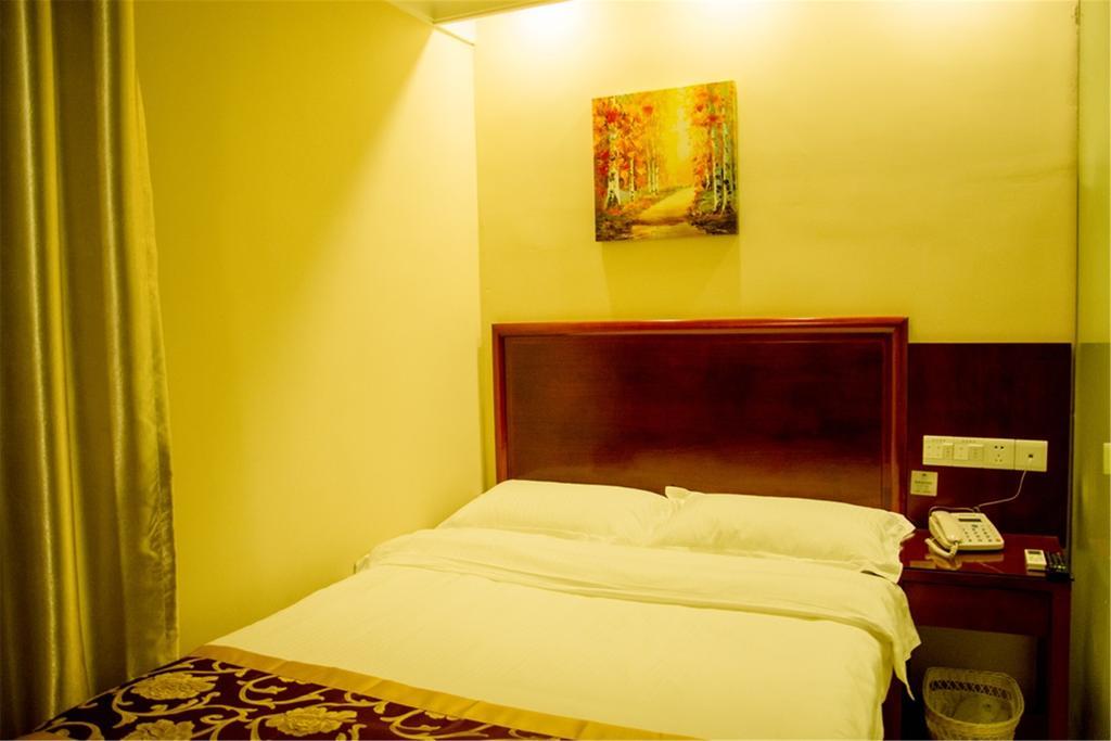 Greentree Inn Shandong Weihai Rushan Century Avenue Express Hotel Екстериор снимка