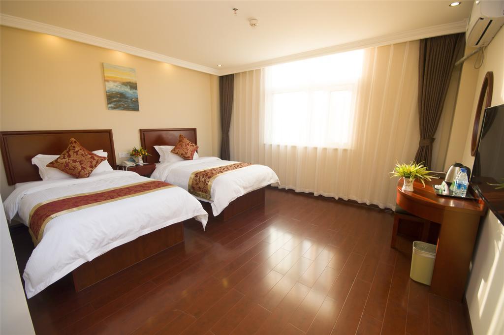 Greentree Inn Shandong Weihai Rushan Century Avenue Express Hotel Екстериор снимка